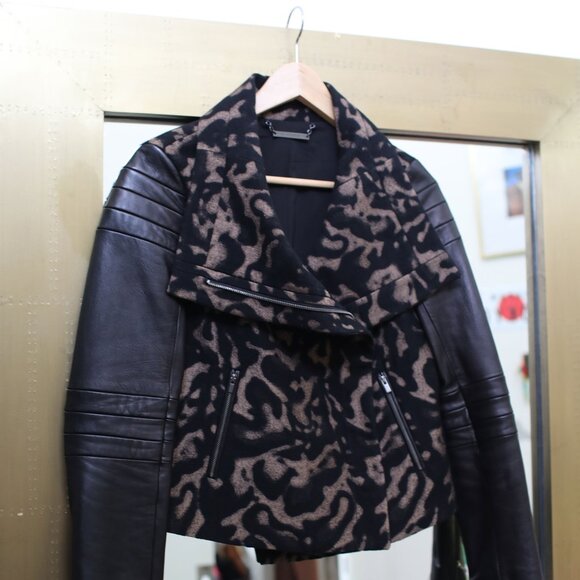 Unique Diane Von Furstenberg Lamb Leather Animal Print Biker Jacket- Size XS - Picture 5 of 13